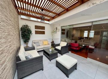 Departamento · 236m² · 3 Dormitorios · 2 Estacionamientos · Venta Amplio Duplex Casuarinas Sur. con Terraza.