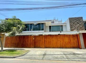 Casa de 4 habitaciones, Lima · Vendo Casa en Corpac con Ascensor - Cerca Pablo Carriquiry, Canaval y Moreyra - Aramburú