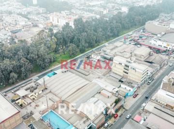 Terreno / Lote · 80m² · 6 Dormitorios · Venta de Terreno o Local Industrial 300 m² - Ate