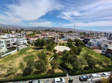 Departamento de 5 habitaciones, Arequipa · Venta! Amplio Penthouse con Minidpto, Azores! Ccolorado!