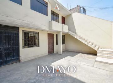 Casa · 198m² · 5 Dormitorios · 2 Estacionamientos · Venta Casa de Dos Pisos 4 Dorm., 2 Cocheras Cerca del Colegio y Parque La Merced - Ate