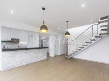 Departamento · 166m² · 4 Dormitorios · 2 Estacionamientos · Bajo de Precio! Venta! Impecable Duplex en Miraflores! con Acabados de Primera y Terraza Privada