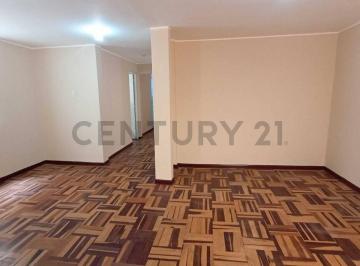 Departamento · 101m² · 3 Dormitorios · Oportunidad en La Perla Alta: Amplio Departamento con Vista Externa