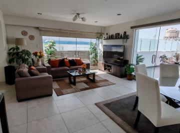 Departamento , Arequipa · Tríplex en Venta con Ascensor y Cochera – Cayma
