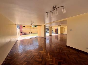 Casa de 4 habitaciones, Arequipa · Alquilo Linda y Acogedora Casa Súper Iluminada – Cayma
