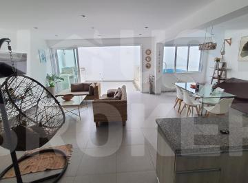 Departamento de 3 habitaciones, Lima · Dúplex 3 Dorm. con Piscina y 2 Cocheras