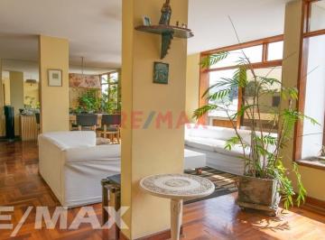 Departamento · 184m² · 3 Dormitorios · 1 Estacionamiento · Departamento en Venta Zona Exclusiva - La Molina Vieja