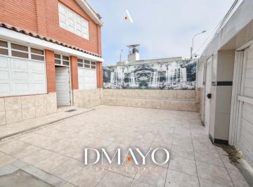 Casa · 32m² · 5 Dormitorios · 2 Estacionamientos · Venta Casa en Punta Negra 210 m²