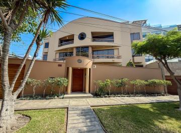 Departamento · 124m² · 4 Dormitorios · 2 Estacionamientos · Venta de Dúplex Amplio y Funcional