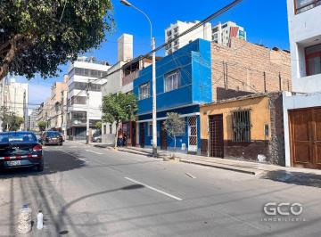 Terreno / Lote · 160m² · Terreno en Surquillo Límite con Miraflores a $285,000