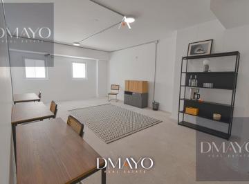 Oficina comercial · 57m² · Oficinas Dentro de Edificio Moderno Ubicada en Miraflores