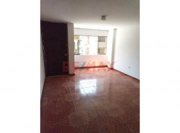 Departamento · 160m² · 4 Dormitorios · Venta de Departamento en Villa Maria del Triunfo