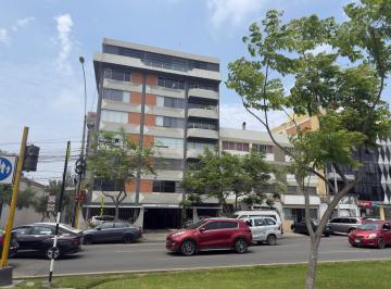 Oficina comercial de 5 habitaciones, Lima · Venta de Oficina de 131 m² en San Isidro con Cochera en 8vo Piso