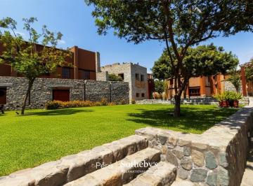 Casa de 7 habitaciones, Lima · Espectacular Residencia con 9000 m² de Terreno y con 7 Recámaras Ideal Para Hotel Temático