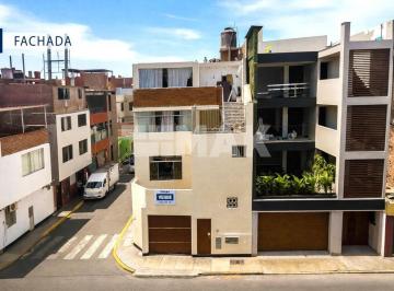 Departamento de 3 habitaciones, Lima · Departamento en Surco Viejo – Excelente Iluminación y Ubicación