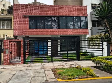 Departamento de 6 habitaciones, Lima · Lindo Inmueble en 1er Piso Tipo Casa con Jardin Zona Segura