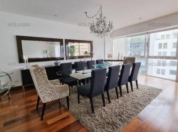 Departamento · 238m² · 3 Dormitorios · 2 Estacionamientos · Moderno Departamento en Alquiler en San Isidro