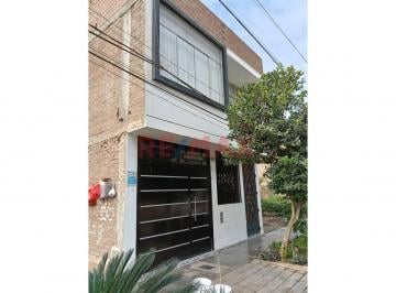 Casa · 144m² · 6 Dormitorios · ¡Oportunidad Única! Casa de 3 Pisos en venta.(J. Ruiz)