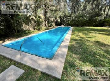Casa · 1010m² · 5 Dormitorios · 5 Estacionamientos · Alquiler de Casa de Campo Amoblada | Terraza con Piscina y Bbq, Chimenea y 5 Habitaciones