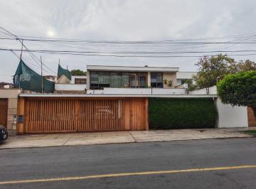 Casa de 5 habitaciones, Lima · Vendo Casa Como Terreno en Miraflores