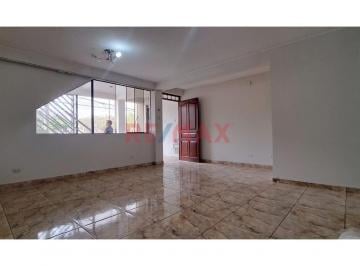 Departamento · 83m² · 3 Dormitorios · Moderno Departamento Flat en Comas