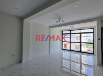 Departamento · 120m² · 4 Dormitorios · Departamento en Preventa en La Urb Los Sauces 4to Piso con ascensor.(T. Eneque)