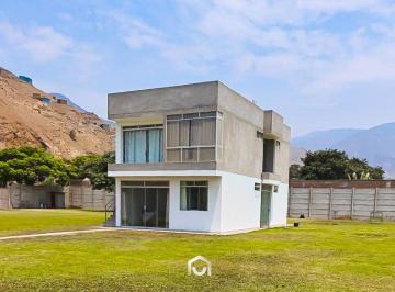 Casa de campo de 4 habitaciones, Lima · Casa de Campo de 2423 m² con 4 Dorm. en Pachacamac