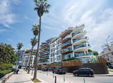 Departamento de 4 habitaciones, Lima · Departamento Frente Al Mar en Barranco | 350 m² | Esquina Malecón Souza