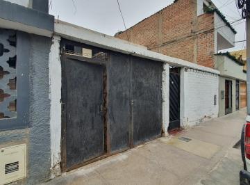 Casa · 128m² · 6 Dormitorios · 1 Estacionamiento · Casa en Venta Como Terreno en Bellavista, Callao