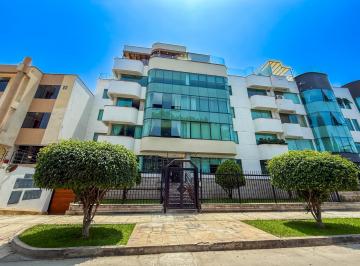Departamento · 238m² · 4 Dormitorios · Vendo Lindo Dúplex Amplio y Bien Ubicado Frente Al Parque en Surco.