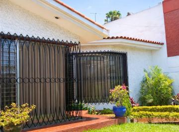 Casa · 260m² · 3 Dormitorios · 1 Estacionamiento · Casa en San Borja