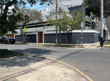 Casa de 8 habitaciones, Lima · Venta de Terreno U Oficinas