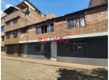Casa · 150m² · 4 Dormitorios · Se Vende Casa Jr. Juan Velasco 130, Cajamarca