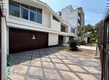 Terreno / Lote , Lima · Casa Amplia en San Borja — Gran Oportunidad de Inversión