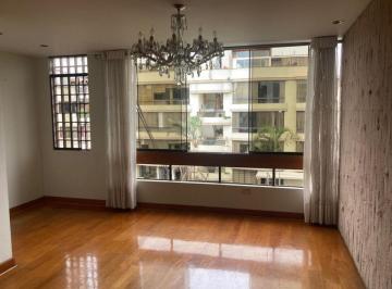 Departamento de 5 habitaciones, Lima · Excelente Duplex C Terraza y Parrilla en Surco!