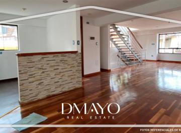 Casa · 210m² · 3 Dormitorios · 1 Estacionamiento · Casa Propia en Larapa, Patio, Terraza, Estacionamiento Propio y No Pagues Alcabala