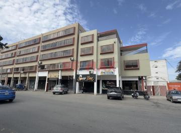 Departamento · 77m² · 2 Dormitorios · Venta de Departamento Céntrico en Av Grau – chiclayo.(G. Yalico)