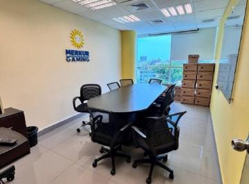Oficina comercial , Lima · Oficina Implementada y Semi Amoblada
