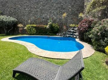 Casa · 780m² · 3 Dormitorios · 4 Estacionamientos · Vendo Linda Casa en Av La Laguna Grande N 7, Urb La Laguna, La Molina.
