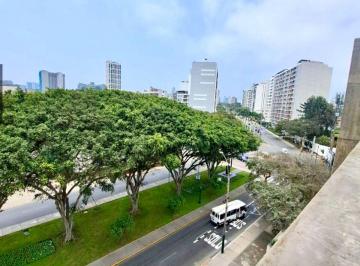 Departamento de 4 habitaciones, Lima · Venta Dúplex 300 m². 4 Dorm.. 3 Cocheras. San Isidro. Usd 475,000