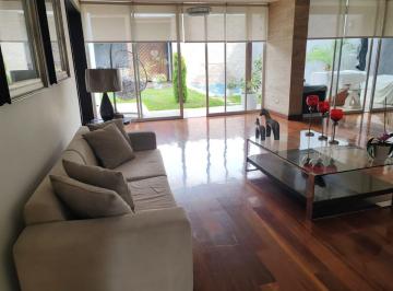 Casa de 5 habitaciones, Lima · Vendo Casa en Zona Exclusiva de La Molina con Piscina