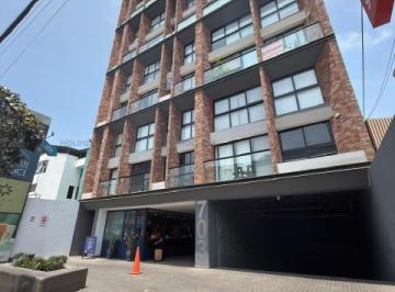 FACHADA · Departamento en Av El Polo