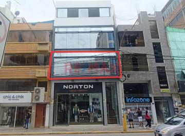 Local comercial · 137m² · Local en Alquiler en Centro de chiclayo.(C. Delgado)
