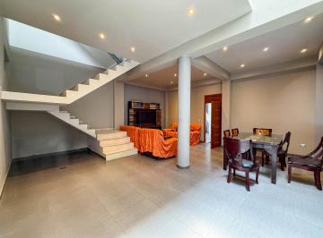 Casa · 374m² · 5 Dormitorios · 2 Estacionamientos · Casa Multifamiliar 3 Unidades Independizadas Pte Piedra – Ideal Para Inversión