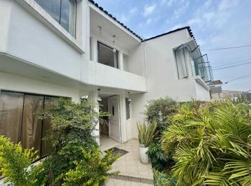 Casa de 5 habitaciones, Lima · Casa con 372 m² Terreno en Venta, Rinconada del Lago