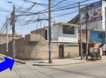Local comercial · 227m² · 3 Dormitorios · En Alquiler: Casa en Esquina Para Uso Comercial - Puente Piedra