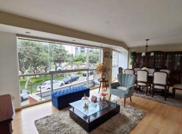 Departamento de 3 habitaciones, Lima · Venta Amplio Departamento 157 m²
