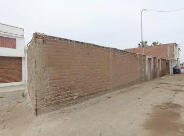 Terreno / Lote · 300m² · Terreno a La Venta en Villa El Salvador