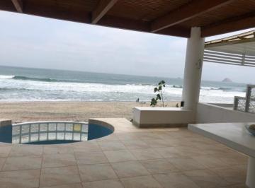 Casa · 250m² · 4 Dormitorios · 12 Estacionamientos · Vendo Linda Casa en Malecón Playa Pulpos Jirón Jaguai N 9, Km 40, Playa Punta Hermosa