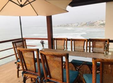 Casa · 285m² · 3 Dormitorios · 4 Estacionamientos · Vendo Hermosa Casa Flat en Malecón Playa Pulpos N 3, Piso 1, Km 40, Playa Punta Hermosa